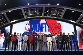 Full round 2020 nba mock draft projections, with trades and compensatory picks based on weekly team projections and college and amateur player rankings. Nba Draft 2020 10 Biggest Pending Decisions That Affects 2020 21 Season