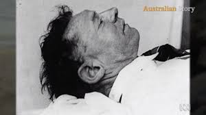 The somerton man unsolved murder (facts, truth, mystery code) one of our personal favorite unsolved murder mysteries here on ways to die is the tamam shud case, which is also known as the mystery of the somerton man and is also incorrectly referred to as taman shud. Somerton Man Australia S Most Mysterious Cold Case Leads To Romance