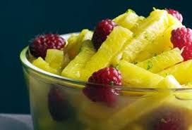 Fraises Malba Aux Framboises Recette De Qualite En 2020 Salade D Ananas Gratin De Framboises Ananas