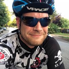 Kaum Wieder In Hamburg Nach Dem Urlaub Und Erstmal Den Rennesel Beritten Wenn Auch Nur Den Arbeitsweg Aber Besser Als Nichts Mor Fahrradtour Rennrad Radsport