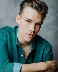 Cody Kamholz's Instagram, Twitter & Facebook