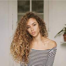 You want to know the implacable theorem and the secret of the gods: Cute Curly Hairstyles Long Hairstyle For Curly Hair Curly Hair Curly Hair Styles Curly Hair Styles Naturally Hair