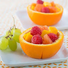 Salade De Fruits Dans Une Orange Saladedefruits Fruitsalad Redfruits Orange Morning Children Childfood E Fresh Fruit Recipes Fruit Recipes Fruit Dishes