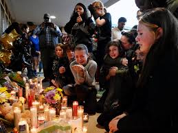 Community gathers for vigil after Kenwood Middle School bus crash