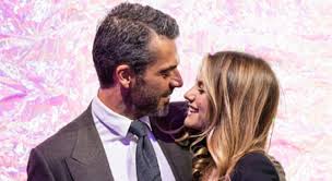 Nel 2008 è protagonista dei film solo un padre di luca lucini, con diane fleri, fabio troiano e claudia pandolfi e nel 2009 di diverso da chi?, per la regia di umberto carteni. Luca Argentero Sposa Cristina Marino Dopo Doc Nelle Tue Mani Il Gossip Lanostratv