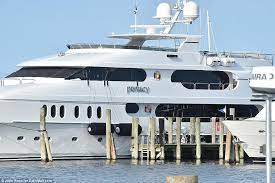 Tiger Woods Moors 20m Yacht Privacy In Marina Ahead Of Us Open Daily Mail Online