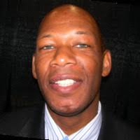 90+ perfiles de «Danner»