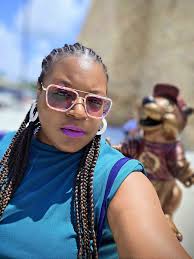 Last Frontier Belvedere in Bloodstone 🩸🗿(2025) with custom rx black  transitions lenses. These frames caught my eye when looking for a frame for  prescription lenses. I appreciate the combo of black, burgundy