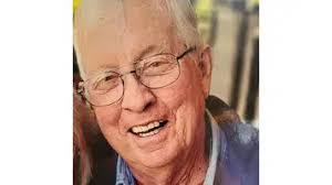 Dee Hurd's Instagram, Twitter & Facebook