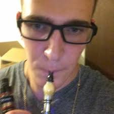 Stream Andy Calderon music