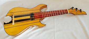 Muritsku, yang diiringi oleh alat musik dawai. Info Terkini Harga Ukulele Senar 3 Daftar Harga Tarif