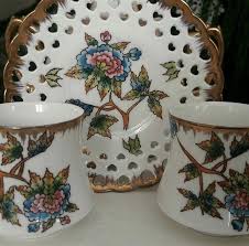 El Boyama Tasarim Cicekli Fincan Takimi Sunum Ve Servis Fincan Tasarim Taki