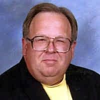 Kent Lowe's Instagram, Twitter & Facebook