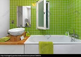Das badezimmer ist eines der lustigsten wohndesignzimmer! Grunes Badezimmer Stockfoto 12685374 Bildagentur Panthermedia