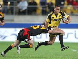 Black And Yellow Rugby Team Hurricanes Host Chiefs In Mangatainoka Rugby News Hurricane Sports