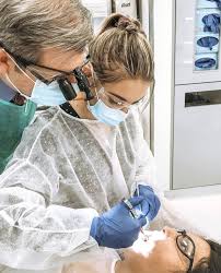 Pin By Turan Nazlcan On Dentist Dental Hygienist Scrubs Dentistry Student Dental Photos