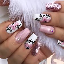 42 Super Pretty Flower Nail Designs To Copy Flower nail inspirations are the finishing touch to any perfect look.