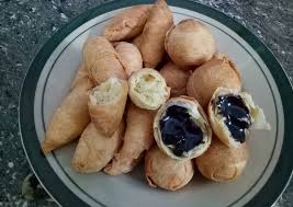 Ini kemarin kebetulan saya bikin stik bawang keju, atau stik keju, sayanglah klo ga difoto. Resep Molen Mini Isi Coklat Keju Yang Lezat Resep Kue Com