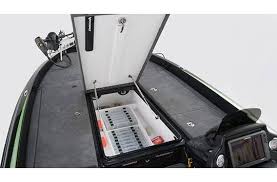 It offers the same deck layout as the larger platform with the massive center tackle storage box and incorporated center rod storage along with the day box built. 2021 Phoenix Bass Boats 21 Phx For Sale In Stanton Mi Mid Montcalm Marine Stanton Mi 989 365 3015