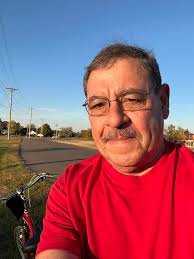 Beautiful evening… great for a bike ride!! Y'all enjoy!!! 😊