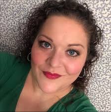 I DON'T CARE IF YOU AGREE OR NOT BUT BETHANY IS MORE BEAUTIFUL THAN SHARRA  & LYNETTE. THANK.!!!!! **