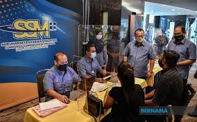 Januari 1997, suruhanjaya perkhidmatan awam malaysia telah mengadaptasi pengurusan elektronik dalam perkhidmatannya apabila sistem pengambilan berkomputer iaitu sistem mengambil sepanjang masa. Bernama Usahawan Bijak Usahawan Berdaftar Campaign Encourages Traders To Register With Ssm