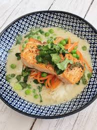Saumon Au Bouillon Thai Audrey Cuisine Recette En 2020 Audrey Cuisine Bouillon Thai Cuisson Saumon