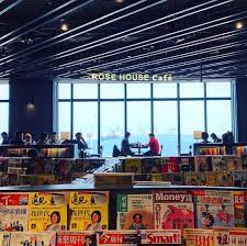 watch the best youtube videos online mitsui outlet park 台中港誠品生活台中三井店在台灣outlet真的是網美㬌點吃飯打卡而不是購物打從去年開幕就對全台最美無敵海景橘色貨櫃書架的報導所吸 cafe house landmarks fair grounds
