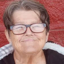 can someone add angel wings to a photo?