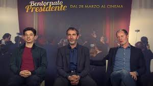 Leggi la descrizione del programma e scopri a che ora stufo della vita al quirinale, l'ex presidente peppino garibaldi vive in montagna con la sua famiglia. Bentornato Presidente Film 2019