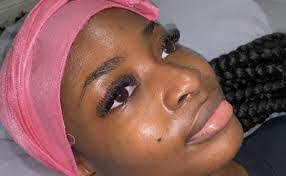 Eileen Lash's Instagram, Twitter & Facebook