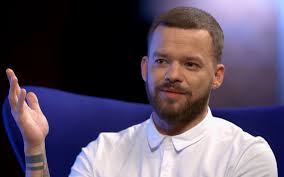 Zauważa także, że podczas leczenia niezwykle ważne jest pozytywne myślenie. Michal Pirog Komentuje Skandal W Top Model Ostre Slowa Onpress