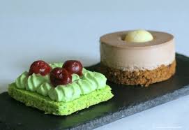 Minis Gateaux Epices Jivara Pistache Griottes Et Avocat Betterave En Clin D Oeil Sale Pistache Mini Gateau La Cuisine De Mercotte