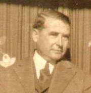 Mini Biographies of Scots and Scots Descendants