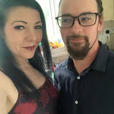 Dull question. And I have a banana for scale too 😂. What coloring pens are  the best for adult coloring? I used to work with this brand called Stabilo.  But after a