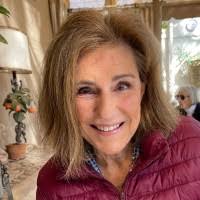 Caron Hill's Instagram, Twitter & Facebook