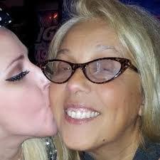 Douglas Parra's Instagram, Twitter & Facebook