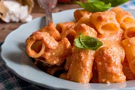 In un recipiente a parte monta la panna senza. Ricetta Veloce Rigatoni Con Ricotta E Pomodoro San Marzano Dop