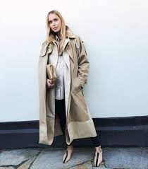 I M A Minimalist And These 6 Outfits Are Totally My Jam Minimalist Outfit Outfits Pregnant Street Style
