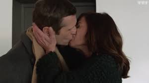 Lundi 15 juin, épisode 687 amanda rassemble tout son courage pour aller au commissariat faire une lourde déclaration qui ébranle tout son. Demain Nous Appartient En Avance Resume De L Episode 381 Du Vendredi 18 Janvier News Tv Tele Z