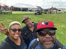 Gio's Slow Roll'n BBQ