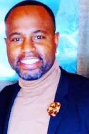 Travis Hendrix's Instagram, Twitter & Facebook