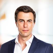 Dario Montenegro's Instagram, Twitter & Facebook