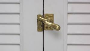 Losing a key is always frustrating&ndash;especially when you can&#039;t open a file cabinet that holds important financial information such as tax paperwork, audits, etc. How To Pick Simple Locks Latches With A Paper Clip Locks Latches Paper Clip Door Locks