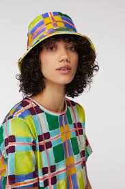 Pin On Ss22 Trend Stories Young Women