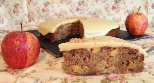 Gateau Aux Pommes Noisettes Sirop D Erable Et Son Manteau Au Chocolat Blanc Recette Sirop Erable Gateau Aux Pommes Alimentation