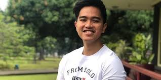 | dua narasumber spesial hadir di program unlock with billy boen kali ini, kaesang pangarep dan andy f noya yang akan. Kaesang Sampai Bilang Bawaan Pabrik Ini 2 Foto Jadul Nya Yang Dibanjiri Komentar Merdeka Com
