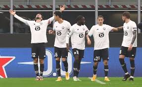 Le suspense reste donc total. Saint Etienne Vs Lille Prediction Preview Team News And More Ligue 1 2020 21