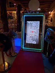 Whether a singles selfie or a group selfie, this mirror can do it all. Photo Booth Near Me Mirror Me 1 Austin Fun Fun Party