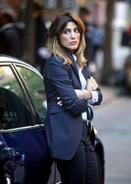 Jennifer Esposito On Blue Bloods Dismissal It Makes Me Sick Sangre Azul Fotos De Perfil Y Series De Tv